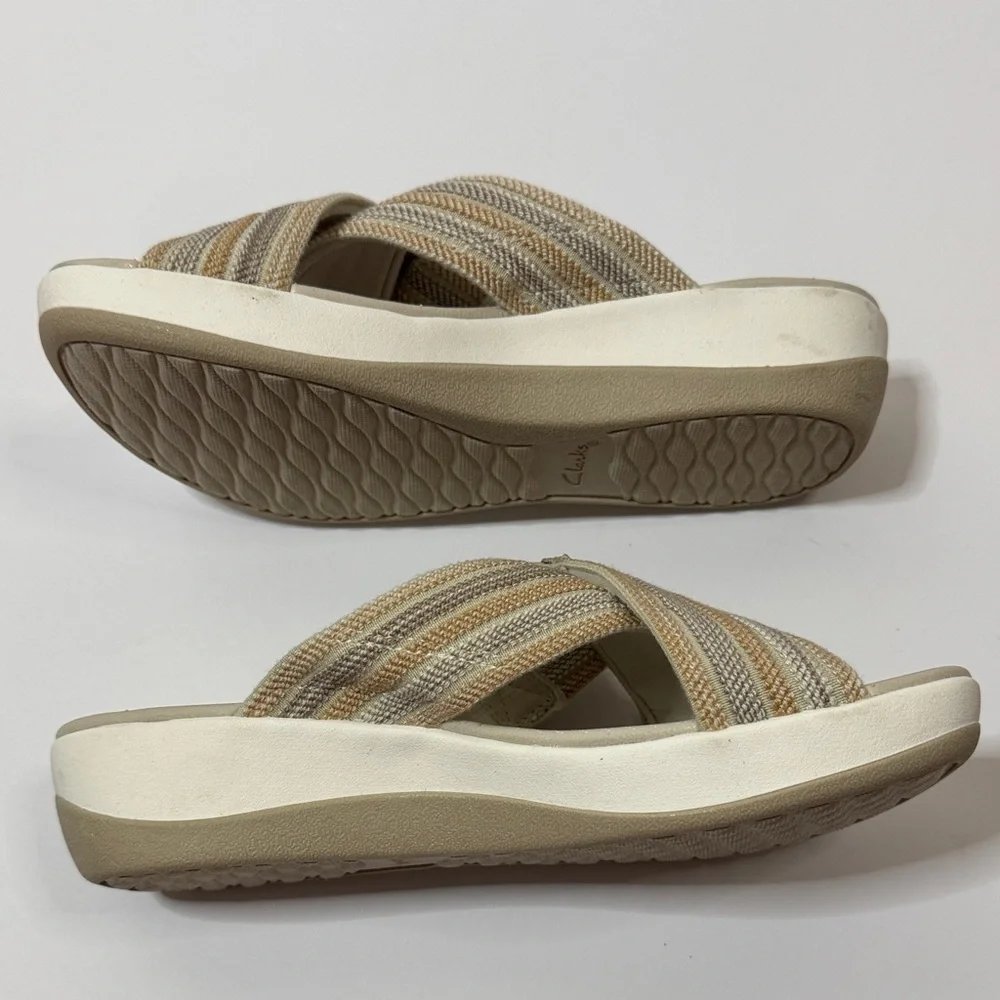 Clarks Women's Tan Strappy Sandals Arla Belle 8.5 NEW
